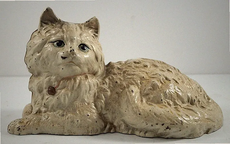 ANTIQUE RECLINING CAT CAST IRON HUBLEY DOORSTOP COUNTRY AMERICANA FOLK ART